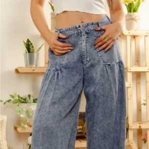 BlueVELVET Mineral Wash Wide Leg Blue Denim Jeans ( Monticello )